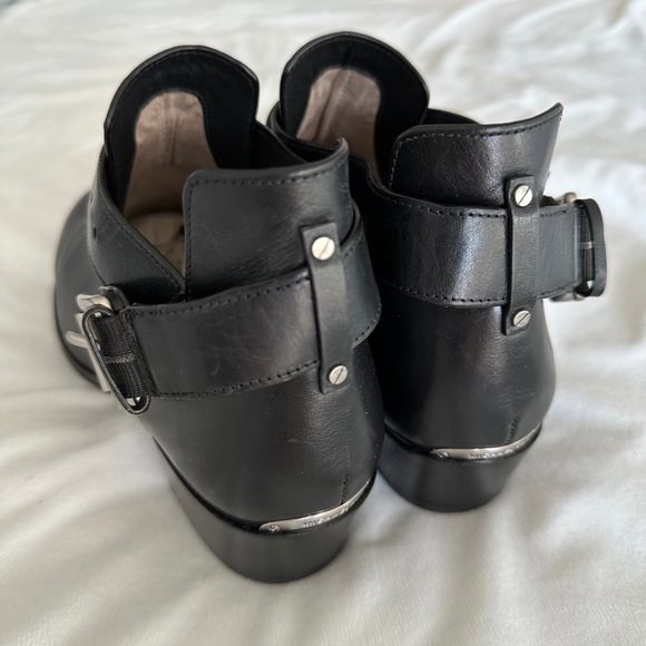 Michael Kors Mercer Cutout Leather Ankle Boot In Black - Picture 6 of 6